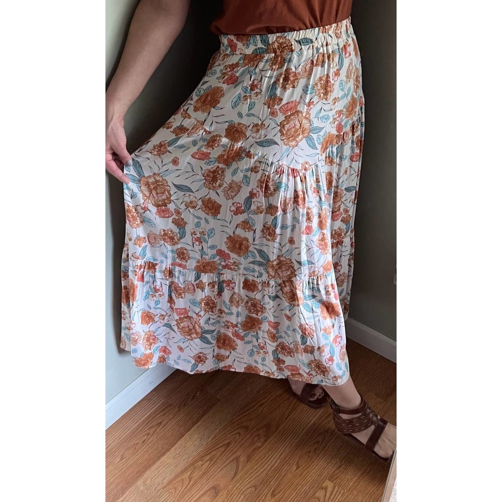Hayden Pull on Elastic Waist Tiered Floral Women’s Skirt